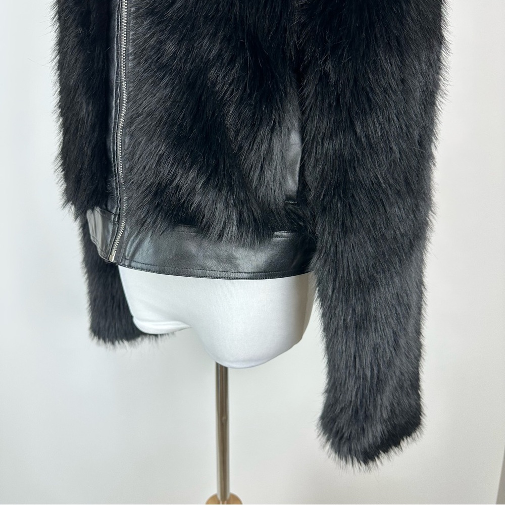 Forever 21 Black Faux Fur Vegan Leather Zip Front Jacket Size Medium - Picture 9 of 13